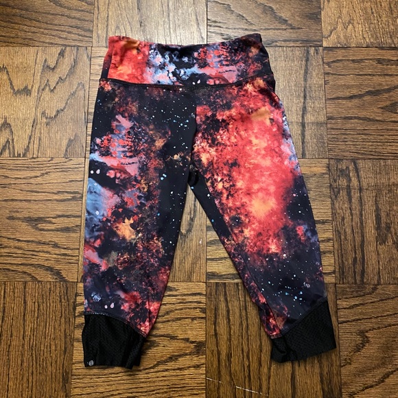 Onzie Pants - ONZIE Crop Workout Leggings